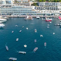 Du thuyền chạy bằng hydro chiếm sóng tại Monaco Yacht Club