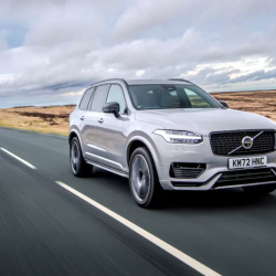 Volvo trở thành cái tên mới nhất tham gia vào mạng lưới trạm sạc xe điện của Tesla