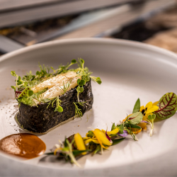 Dạ tiệc thượng hạng với sâm-panh trứ danh Billecart-Salmon tại Regent Phú Quốc