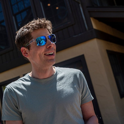 Hậu trường đằng sau sự kiện CEO Sam Altman bị sa thải khỏi OpenAI