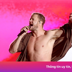 Dan Reynolds khoe cơ bụng 8 múi trong siêu nhạc hội 8Wonder Winter