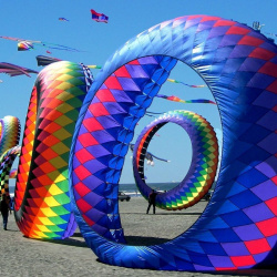 Quẩy hết mình cùng loạt lễ hội hoành tráng diễn ra trong dịp 30/4 từ Bắc chí Nam