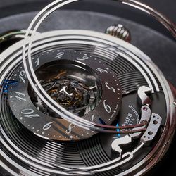 Tinh hoa nghệ thuật và chuyên môn chế tác trong đồng hồ Hermès Arceau Duc Attelé