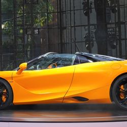 Siêu xe McLaren 750S giá từ 20 tỷ đồng tại Việt Nam