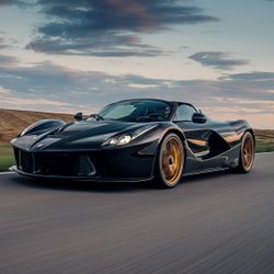 Siêu xe Ferrari LaFerrari mui trần được rao bán 6,5 triệu Euro
