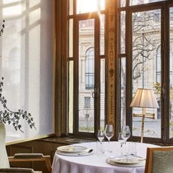 Có gì ở nhà hàng 3 sao Michelin nơi Lisa và bạn trai tỷ phú hẹn hò?
