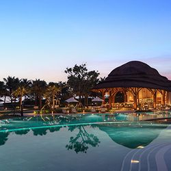Có gì thú vị tại chuỗi sự kiện “Summer Vibes” tại Hoiana Resort & Golf?