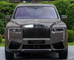 Ảnh thực tế Rolls-Royce Cullinan Series II vừa ra mắt