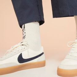 Mẫu giày Nike hồi sinh nhờ một bộ phim