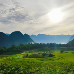 Bản tình ca mùa Hè nơi lưng chừng Pù Luông