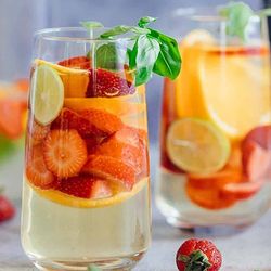 Cocktail hoa quả - Món đồ uống cho tín đồ yêu da, thích giữ dáng
