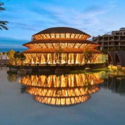 Khu resort ở Ninh Bình có Nhà tre lớn bậc nhất Đông Nam Á