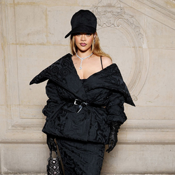 Rihanna thay thế cương vị của Charlize Theron tại Dior