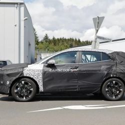 Kia Sportage 2025 chạy thử trên đường phố