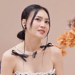 Lan Ngọc ở đâu và làm gì sau 2 tháng du học nước ngoài?