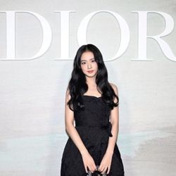 Dấu ấn thời trang của Jisoo vượt 3 thành viên Blackpink
