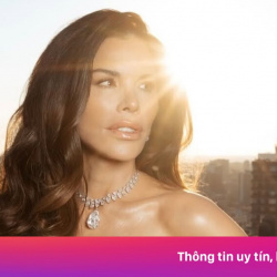 Vợ Jeff Bezos ngày càng táo bạo