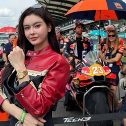 Trương Quỳnh Anh hội tụ sao châu Á tại giải đua xe Motogp Malaysia 2025
