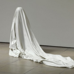 Triển lãm “Ghosts: Visualizing the Supernatural”: Định hình cõi siêu nhiên