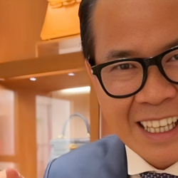 Nghi vấn NTK Thái Công xách túi Hermès giả