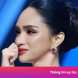 Hương Giang khóc khi trượt top 30 Miss Universe