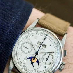 Đồng hồ Patek Philippe cổ đắt nhất từng được đấu giá