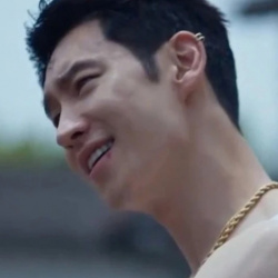 ‘Tài xế taxi’ đang gây sốt châu Á