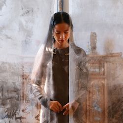 Họa sĩ Lê Thúy và những vệt ký ức trên lụa và sơn mài
