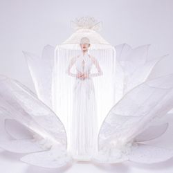 Nguyễn Cao Minh Anh giành chiến thắng Best National Costume của Miss International Queen Vietnam 2025