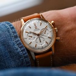Cách kiểm tra đồng hồ Omega giả