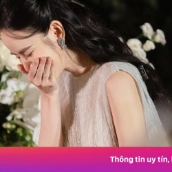Hương Liên khóc khi được cầu hôn