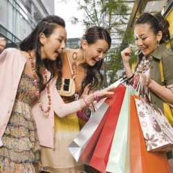 Kinh nghiệm săn hàng hiệu giá bèo khi du lịch Hong Kong dịp ‘sale off’ cuối năm