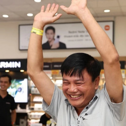 Không khí náo nhiệt ở sự kiện giao hàng sớm Galaxy Z Fold7 và Z Flip7