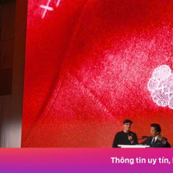 Nghệ sĩ KAWS gia nhập Uniqlo