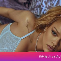 Ca sĩ giàu nhất thế giới sinh con gái