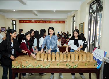 Hoàng Nhung nổi bật trong các hoạt động tại Hoa hậu Hoàn vũ Việt Nam 2023