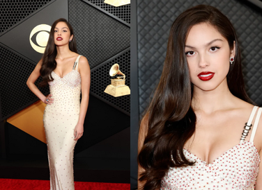 Cũng chuộng tông đỏ nhưng nữ ca sĩ gen Z Olivia Rodrigo lại có cách kết hợp khác bằng cách sử dụng chì kẻ đỏ đậm để tô viền môi và thêm một lớp son bóng màu đỏ nhạt lên trên, chủ nhân bản hit “Vampire” cũng trở thành tâm điểm chú ý với bờ môi ombre ấn tượng.