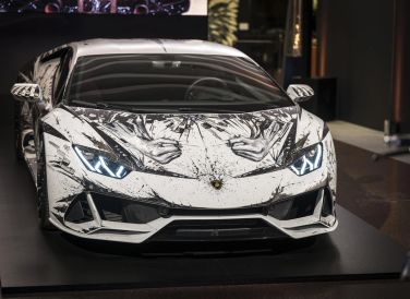 Về mặt vận hành, Lamborghini Huracan EVO vẫn được trang bị động cơ V10 dung tích 5.2L hút khí tự nhiên, công suất tối đa 640 mã lực và mô-men xoắn cực đại 600 Nm.