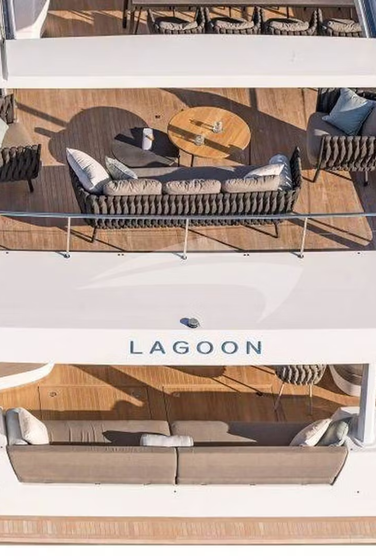 Ponant đã mở rộng trong ba thập kỷ qua và hiện bao gồm 13 tàu trải dài từ tàu Le Commandant Charcot dài 492 foot đến tàu Le Ponant dài 288 foot. 