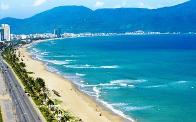 Mùa hè trên những bãi biển lộng lẫy của Đà Nẵng