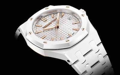 Ra mắt Audemars Piguet Royal Oak Selfwinding chất liệu ceramic trắng
