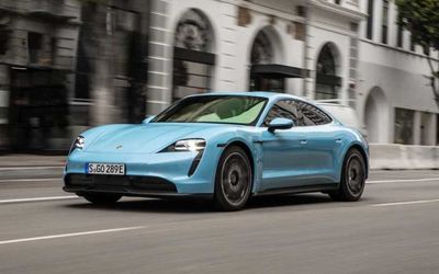 Xe điện Porsche Taycan bị triệu hồi để kiểm tra pin