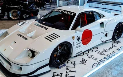 Siêu xe Ferrari F40 giá triệu đô khoác thêm gói độ đặc biệt