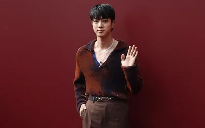 Jin (BTS) tạo ra giá trị truyền thông “cực choáng” cho Gucci thế nào?