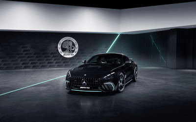 Siêu xe Mercedes-AMG GT 63 PRO 4MATIC+mới: Biểu tượng tốc độ đậm hơi thở Formula 1