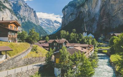 Thung lũng Lauterbrunnen: Vần thơ của thiên nhiên Thụy Sĩ
