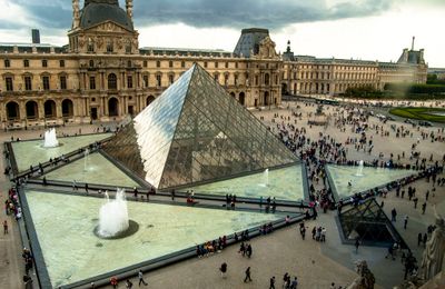 Bảo tàng Louvre: Nơi lưu trữ kho tàng vô giá