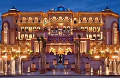 Khách sạn tiêu tốn 3 tỷ USD ở Abu Dhabi