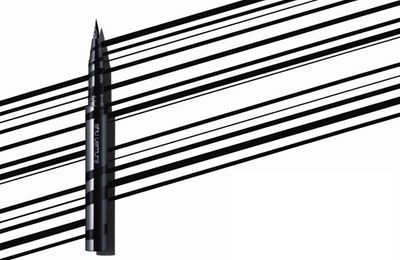 12 sản phẩm eyeliner “hoàn hảo” dành cho da … dầu