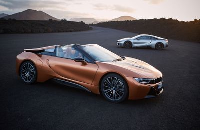 Lịch ra mắt xe mui trần BMW i8 Roadster
